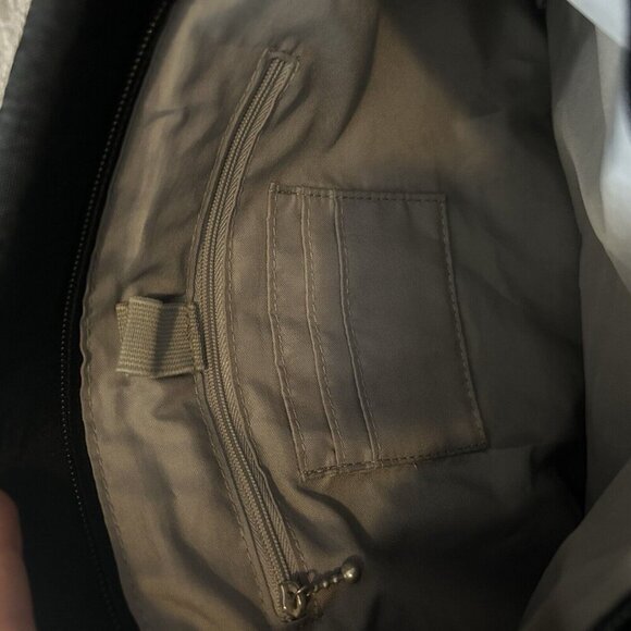 Baggallini Bucket/Cross Shoulder Charcoal Gray Zipper Bag W/Adjustable Strap  - Picture 12 of 14